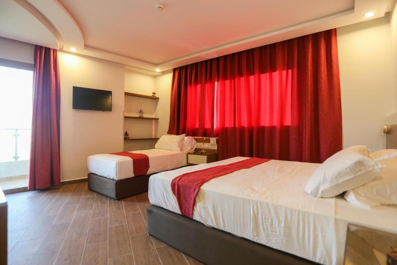 Hotel Makarim Tetouan Tetuão Exterior foto